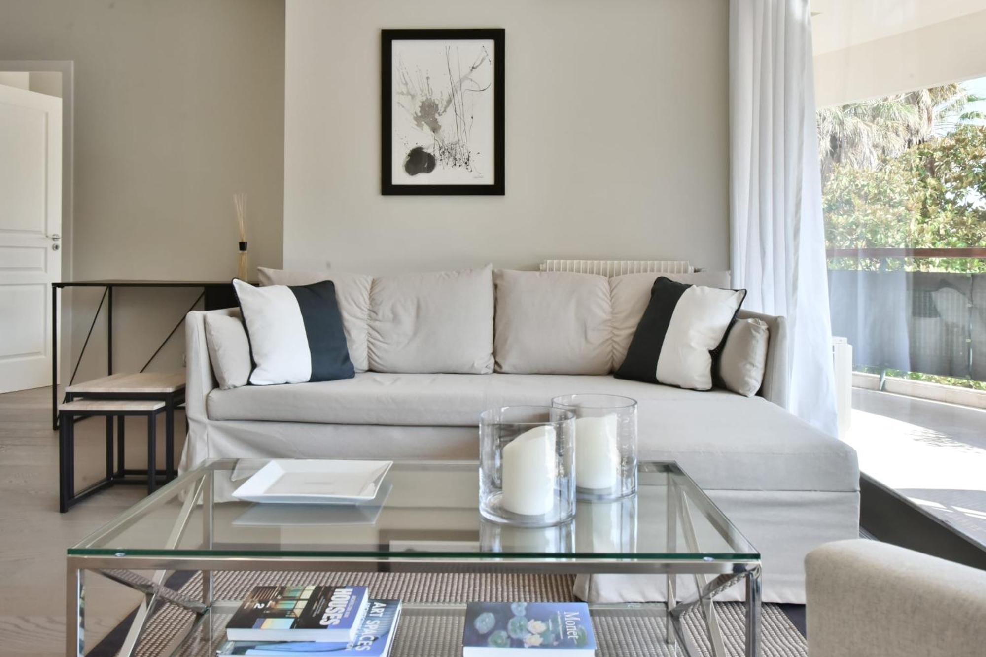 Cannes - 2-Br Flat 15-Min Walk To The Beaches ภายนอก รูปภาพ