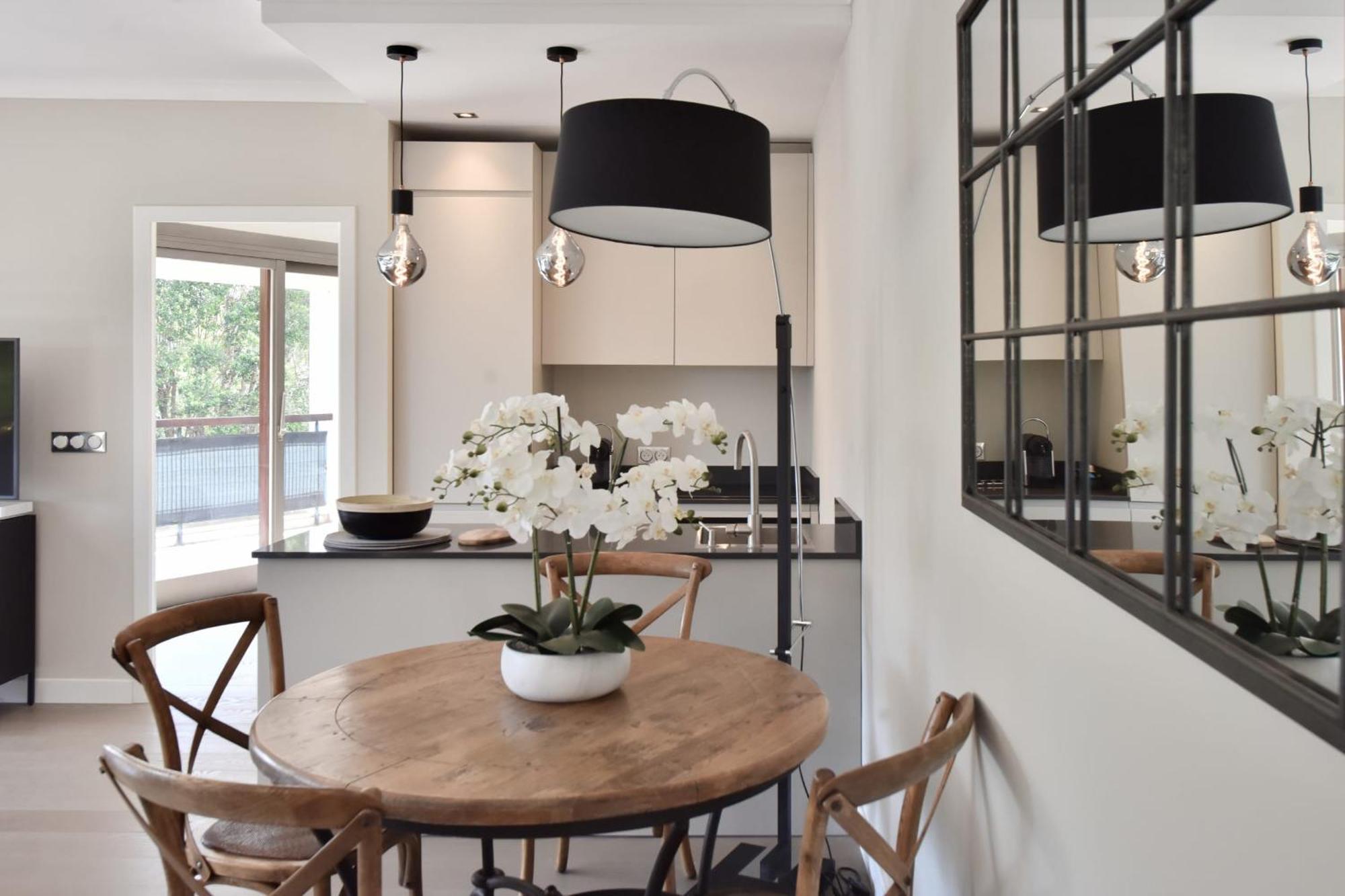 Cannes - 2-Br Flat 15-Min Walk To The Beaches ภายนอก รูปภาพ