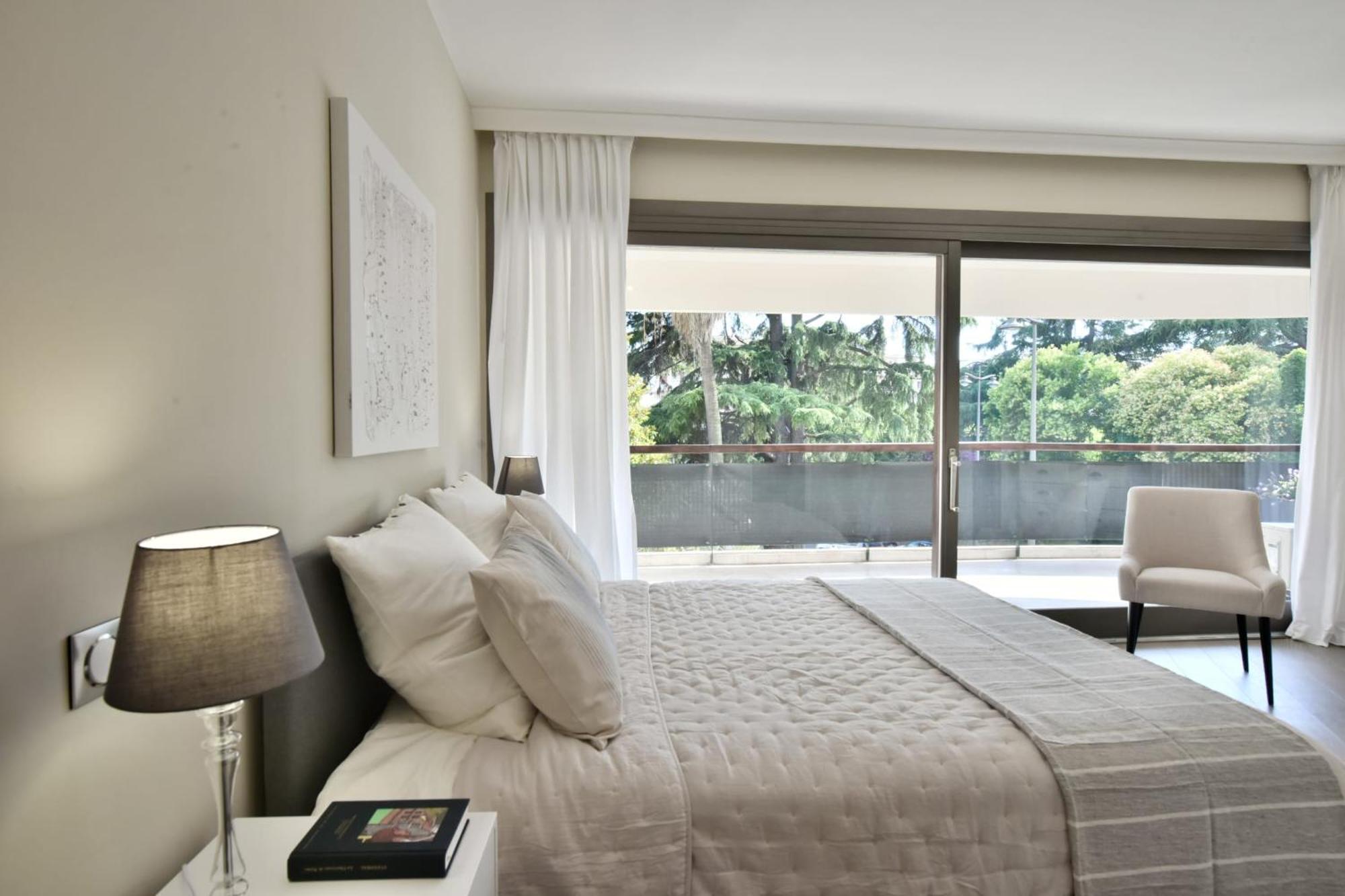 Cannes - 2-Br Flat 15-Min Walk To The Beaches ภายนอก รูปภาพ